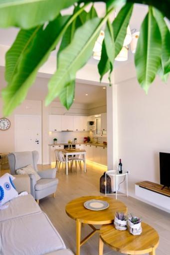 Harmony Suite In The Center Of Kalamata Exterior photo
